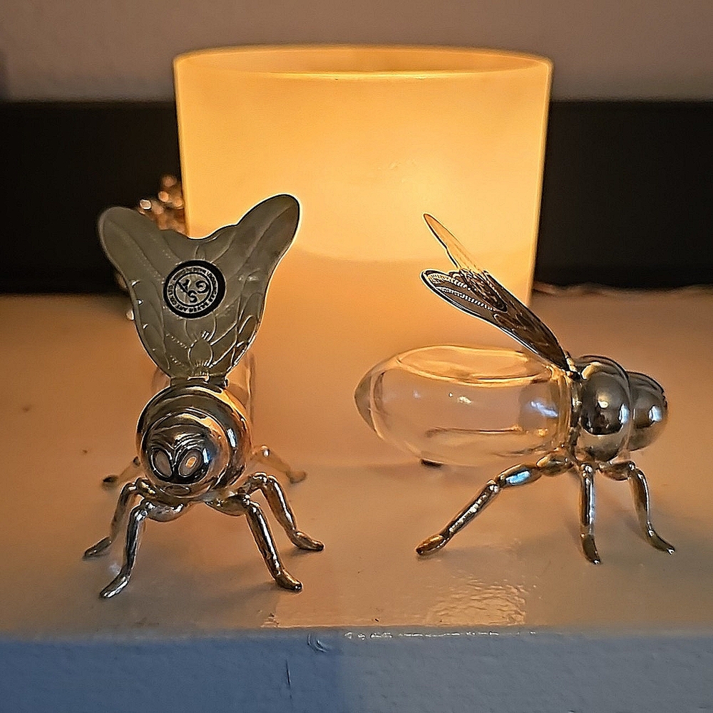 Godinger Silver Art Bee Salt / Pepper Shaker Set
